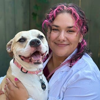 Dr. Lee Miller Dr. Lee Miller