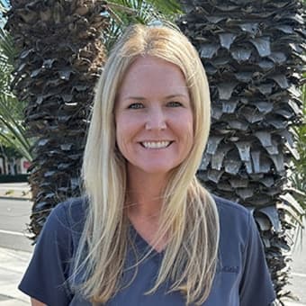 Dr. Amy Alaluf Dr. Amy Alaluf