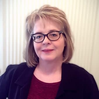 Dr. Erin McNulty Dr. Erin McNulty